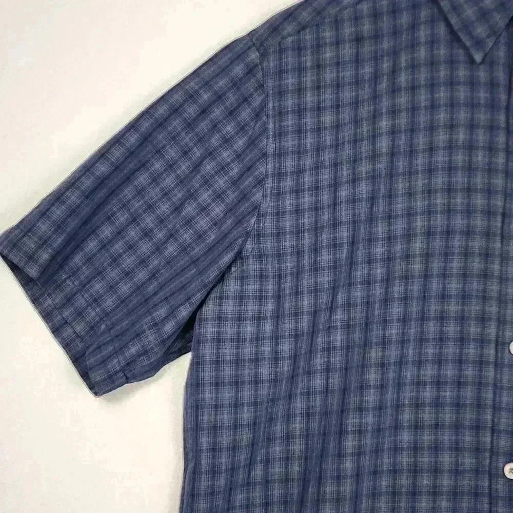 Marmot Men's Button Up Shirt Med. Short Sleeve Blue Plaid Side Split Relaxed - Picture 6 of 16